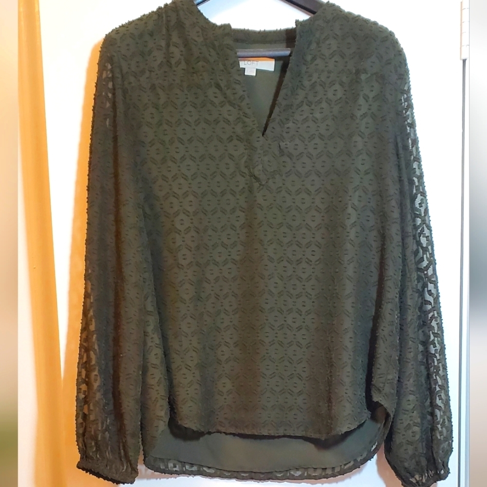 Small LOFT Forest Green Split Neck Long Sleeve Top